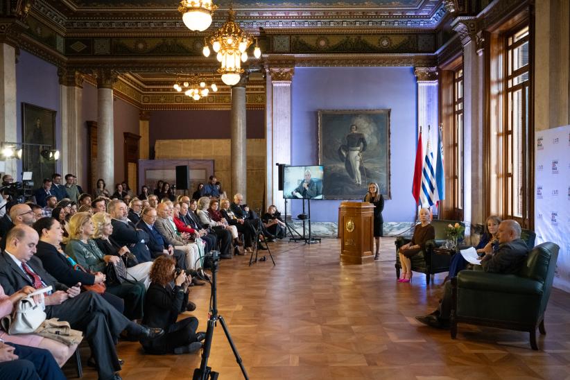Lanzamiento de la Fundación Bienal de Montevideo