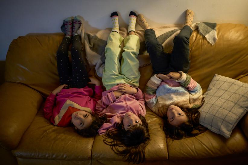 Guadalupe Álvarez, Juana Brum y Bruna Aristeguieta. Agosto de 2024. Autoría: Mariana Greif. Fotografía digital.