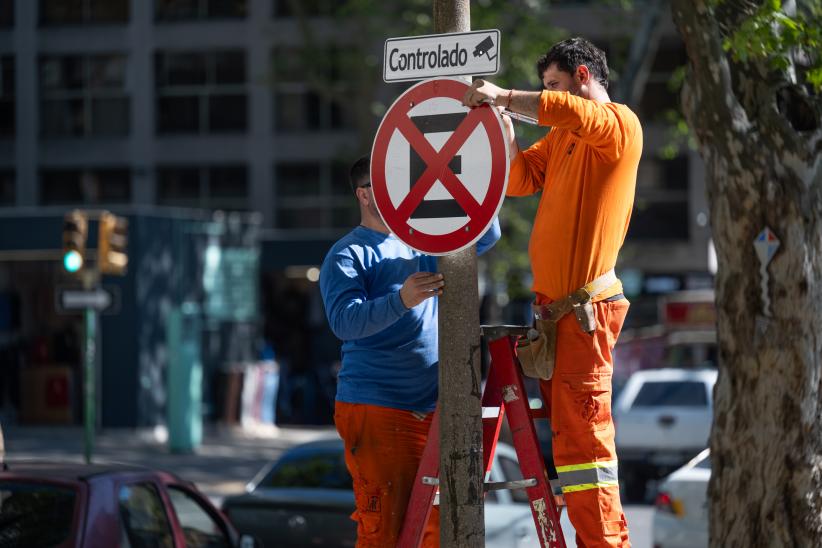  Colocación de cartelería de estacionamiento y detención inde