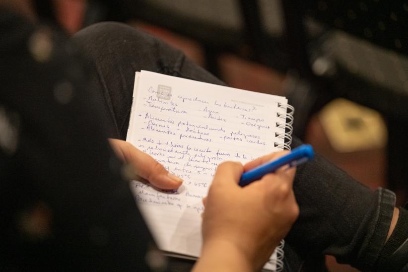 Taller de manipulación de alimentos para beneficiarios y benefi