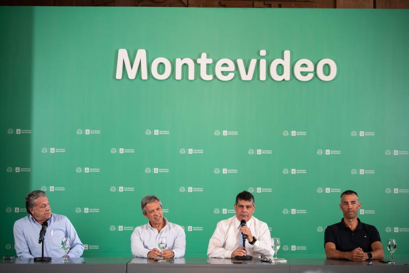 Seminario de guardavidas por 90° aniversario del servicio.