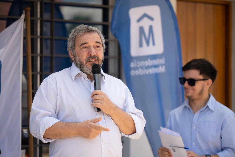 Inauguración de viviendas de realojo para familias del asentami