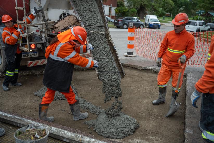 Registro de obra vial en calle Felipe Carapé  entre Eusebio Val