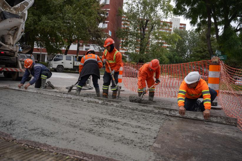 Registro de obra vial en calle Felipe Carapé  entre Eusebio Val