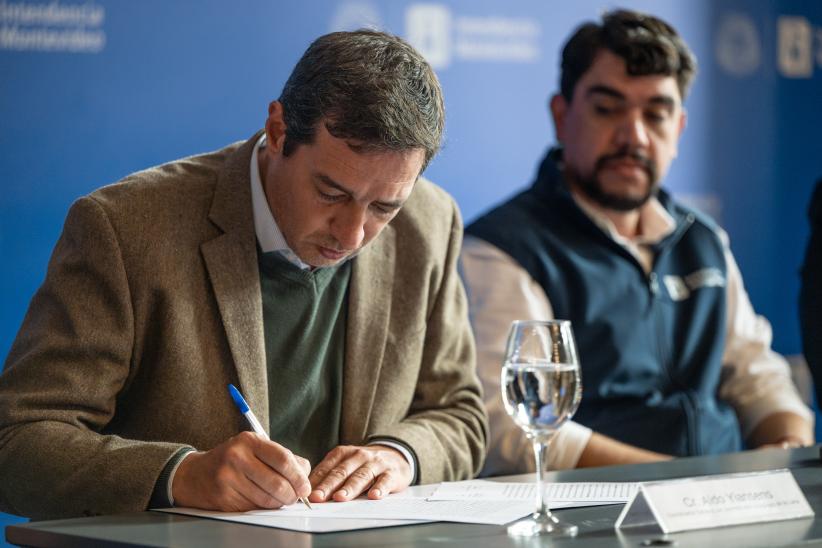 Firma de convenio de IM y Secretariado Uruguayo de la Lana (SUL)