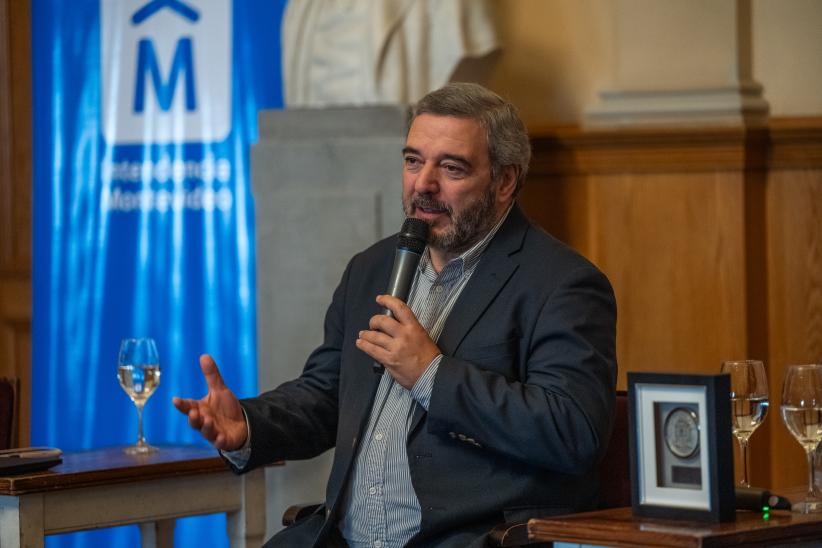 Declaración de visitante ilustre a Juan Mayorga