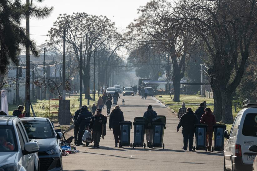 Entrega de contenedores intradomiciliarios e intraprediales en e
