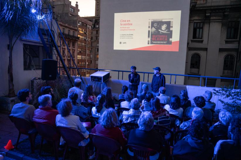 Cine en la azotea del CdF 