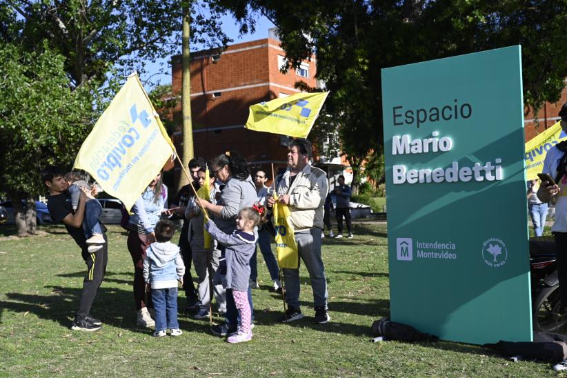 Entrega de terrenos a cooperativas de viviendas en barrio de la Innovación