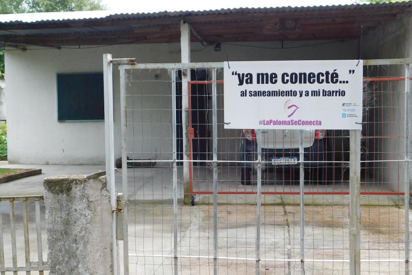 Conexión a sanemaiento en el barrio La Paloma