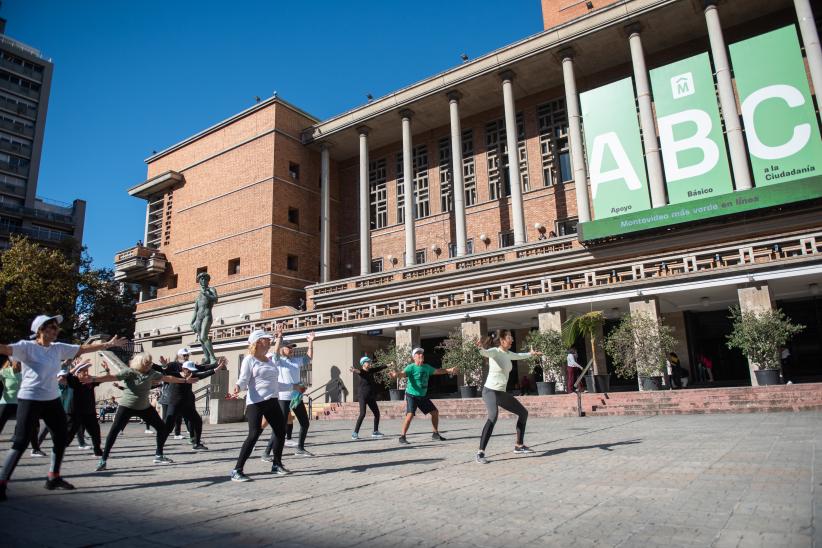 Actividad en la explanada en el marco del día mundial de la hipertensión 