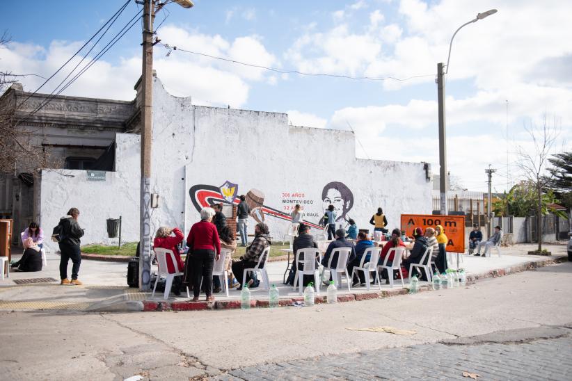 Pintada de mural de discapacidad en el marco de los 300 años de Montevideo , 14 de julio de 2023