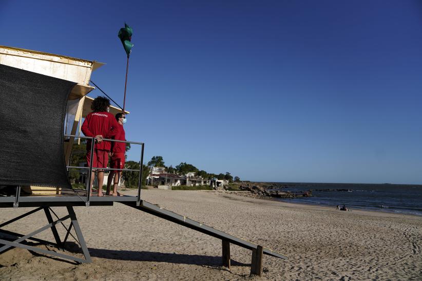 Servicio de guardavidas en Playa Santa Catalina