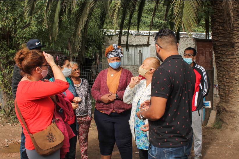 Recorrida por asentamientos Las Cañas y 12 de Octubre