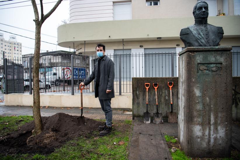 Un ceibo para Gardel en Montevideo