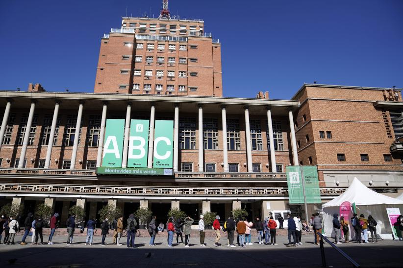 Jornada de test gratuitos de VIH en la explanada de la Intendencia