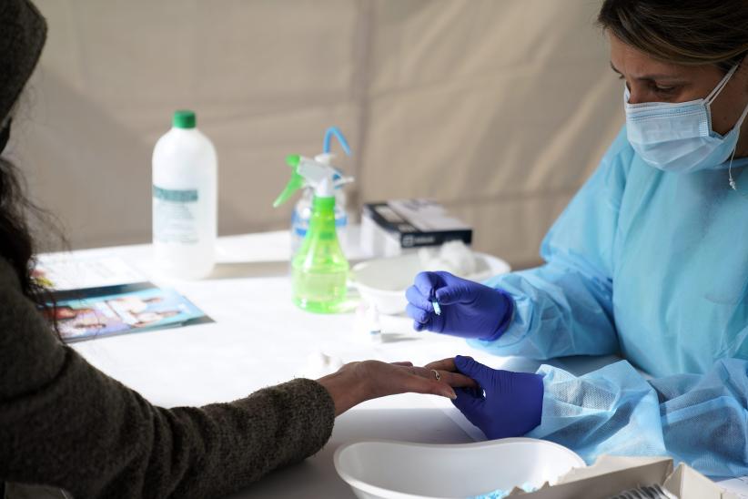 Jornada de test gratuitos de VIH en la explanada de la Intendencia