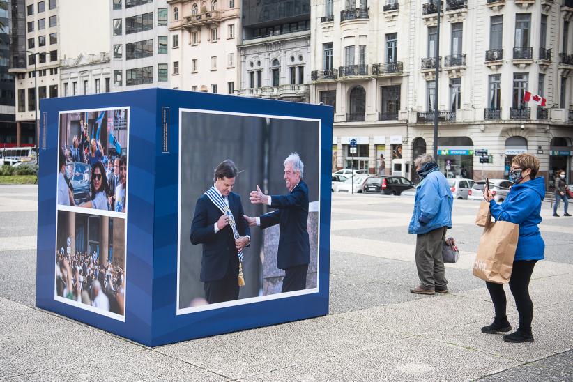 Apertura oficial de la «Expo Democracia» en la Plaza Independencia