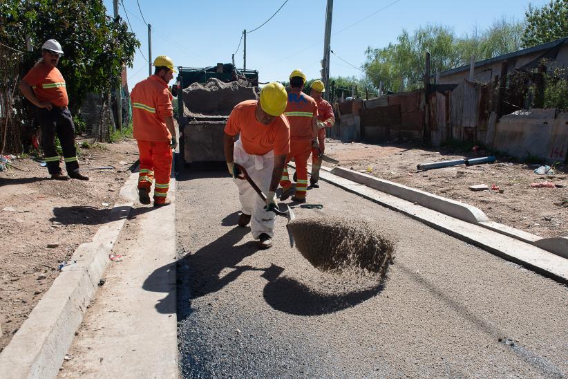 Asfaltado en barrio Las Cabañitas 