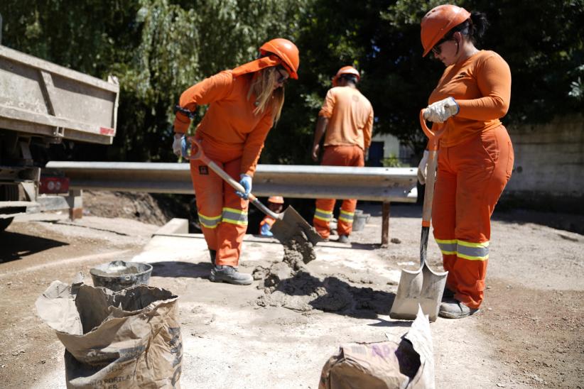 Recorrida de la Intendenta Carolina Cosse por obras del Plan ABC en el barrio Los Milagros