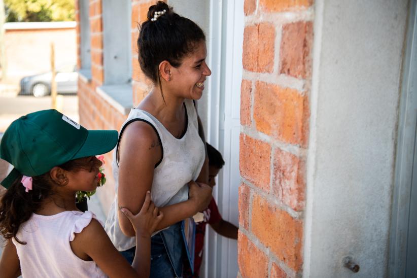 Entrega de viviendas en barrio Cauceglia