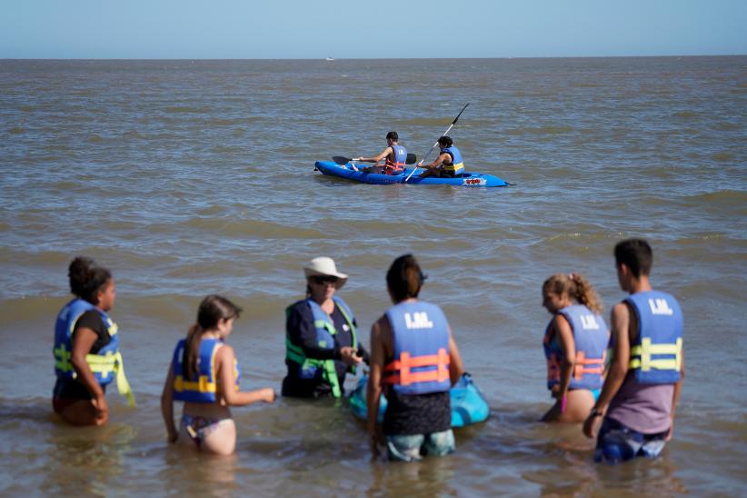 Deportes náuticos en Escuela de Mar de Playa Honda