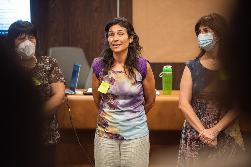 Actividad de la Asesoría para la igualdad de Género con integrantes de Comuna Mujer en la Intendencia de Montevideo