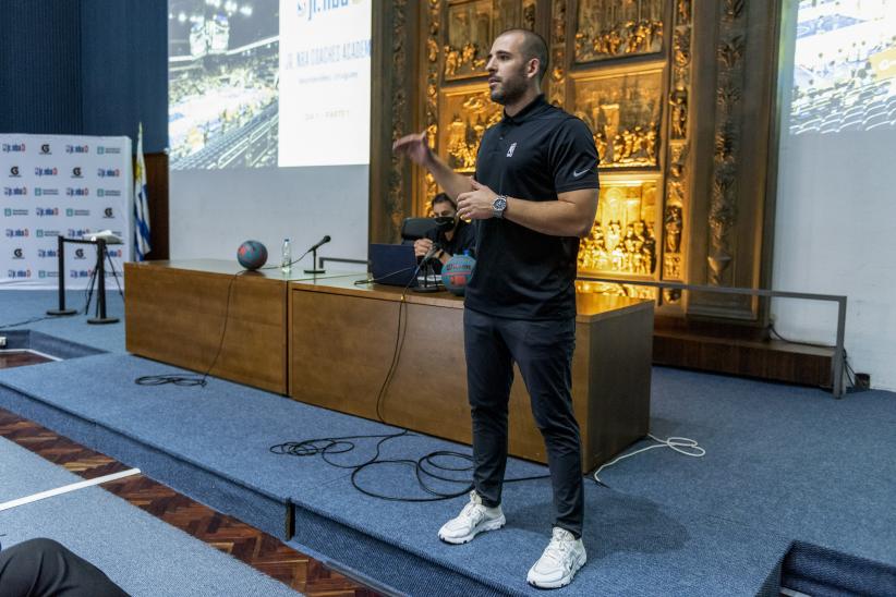 Intendencia de Montevideo y Jr. NBA Leagues organizan clínica de academia para entrenadores del Jr. NBA 