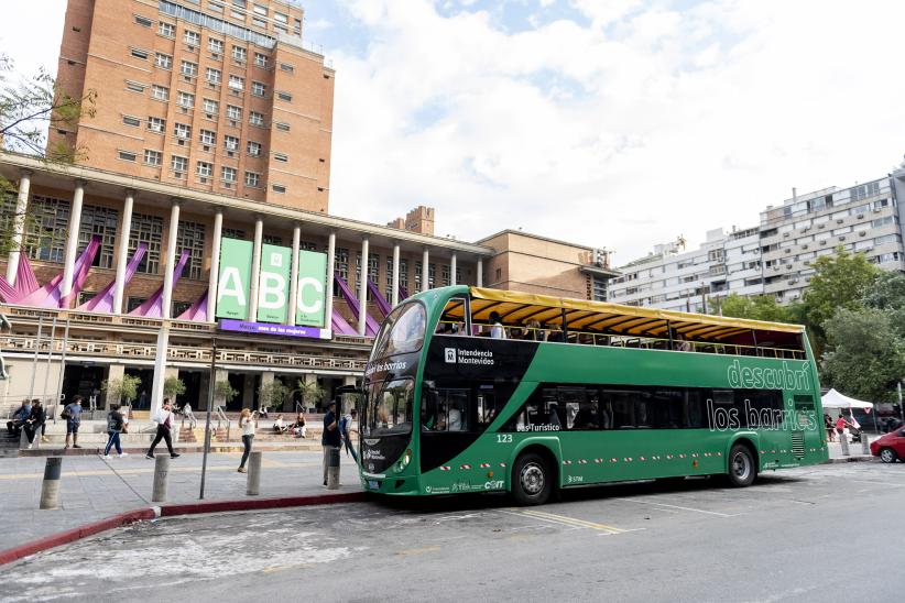 Recorrida del bus turisitico dirigido a Mujeres Afrodescendientes, Migrantes y de Pueblos Originarios