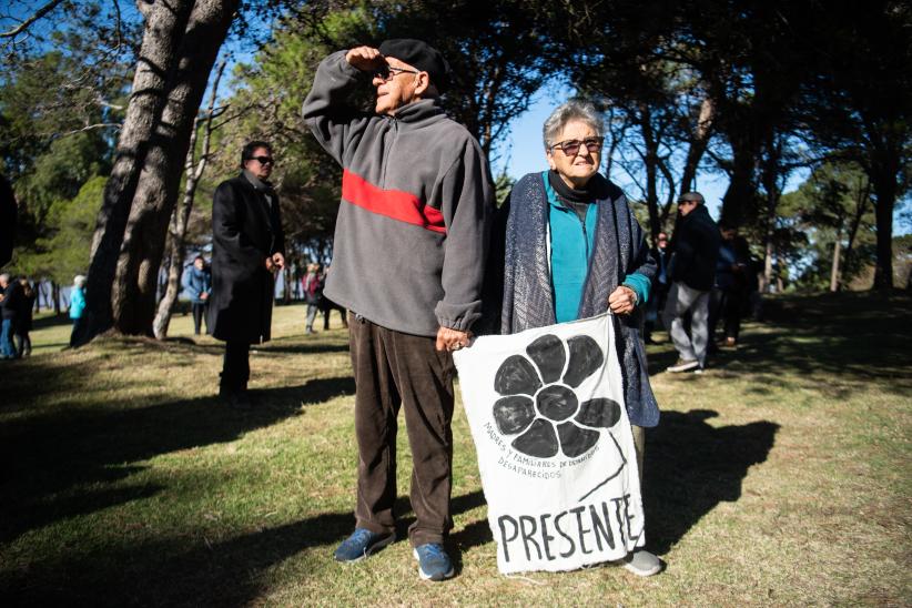 Homenaje a personas detenidas desaparecidas durante la última dictadura en el Memorial de los Detenidos Desaparecidos 