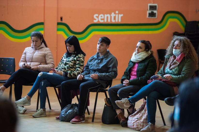 Curso de Promotores en Salud Adolescente en la policlínica Los Ángeles