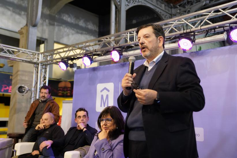 Lanzamiento de las Llamadas de Invierno en el Mercado Agrícola de Montevideo