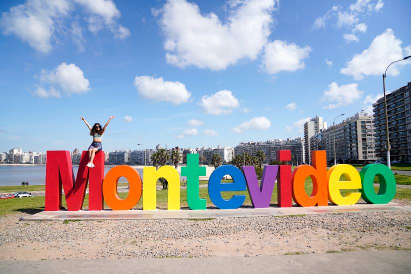  Intervención temática en el cartel de Montevideo en Kibón en el marco del Mes de la Diversidad