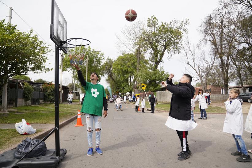 Peatonal barrial en el barrio Municipal