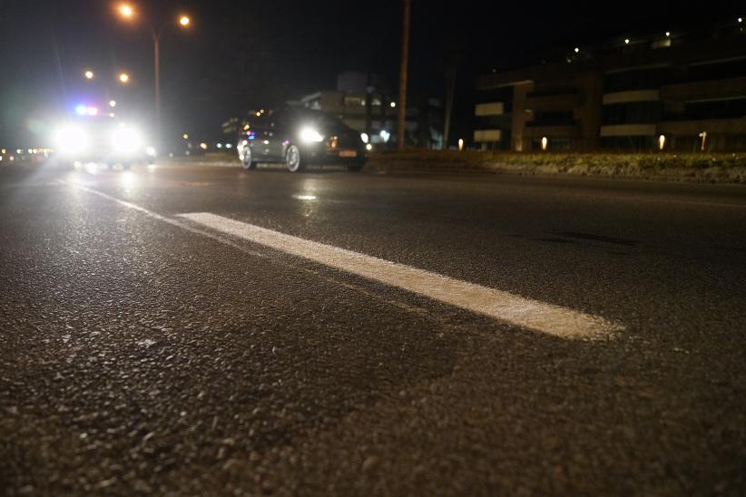 Tarea de pintado de líneas divisorias de carriles