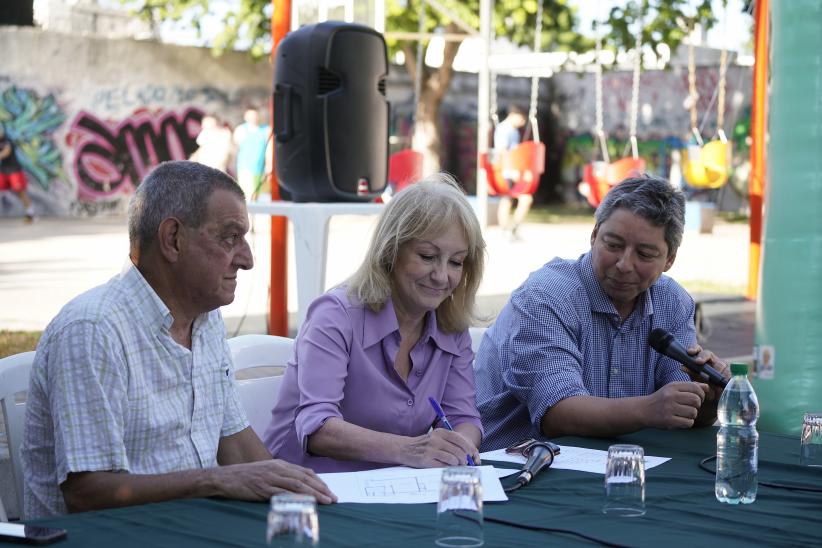 Firma de convenio de cooperación con la Comisión Pro Fomento de la zona del Parque Batlle y Ordoñez