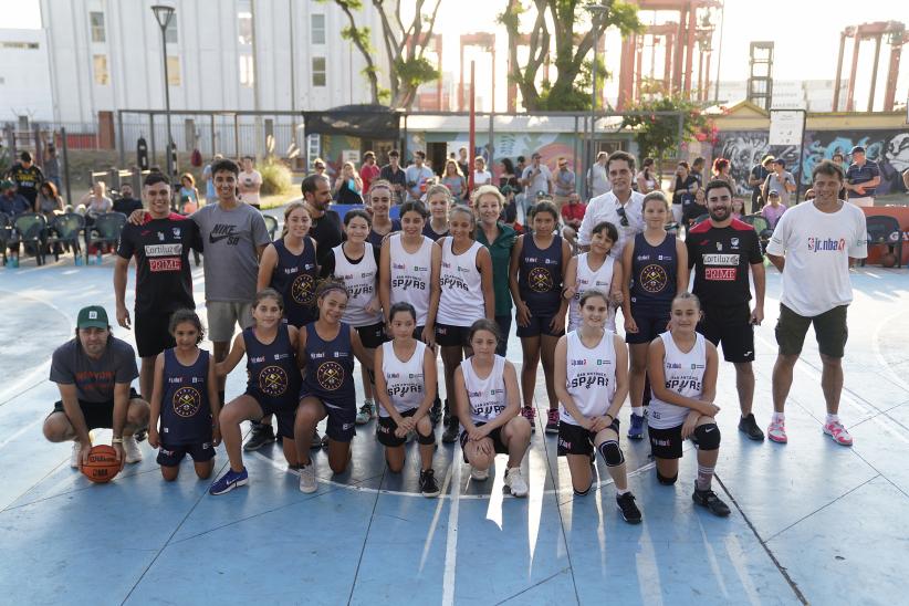 Partido Torneo Jr.NBA en la Plaza de Deportes Nº1