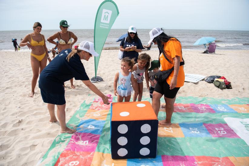 Actividad en la playa Honda en el marco del programa Monteverano Salud,18 de enero de 2023