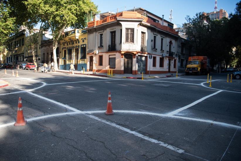 Extensión de cruce peatonal en Maldonado y Santiago de Chile, 9 de febrero de 2023