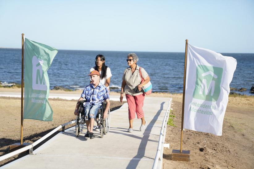 Inauguración de rampa accesible en Playa del Cerro