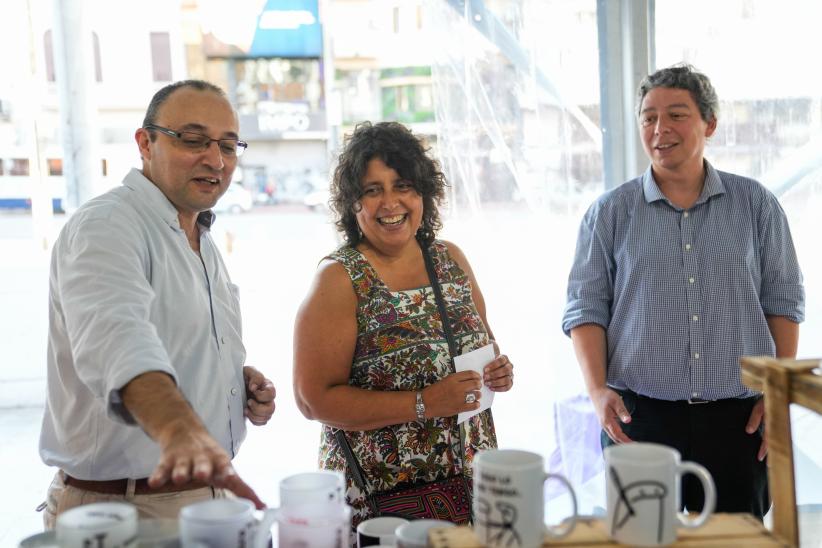 Feria Mypes en la explanada de la Intendencia de Montevideo , 13 de marzo de 2023