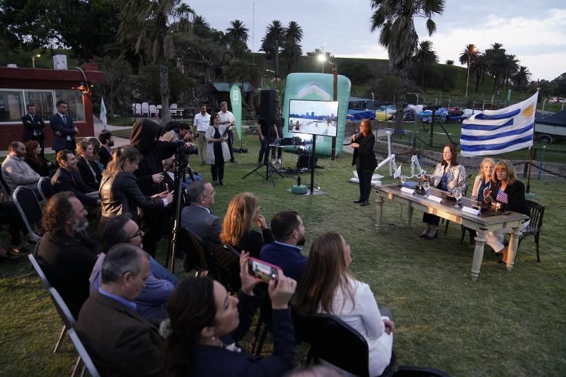 Firma de memorándum de acuerdo con la Embajada de EE.UU, para la recuperación del «Paseo verde de la rambla»