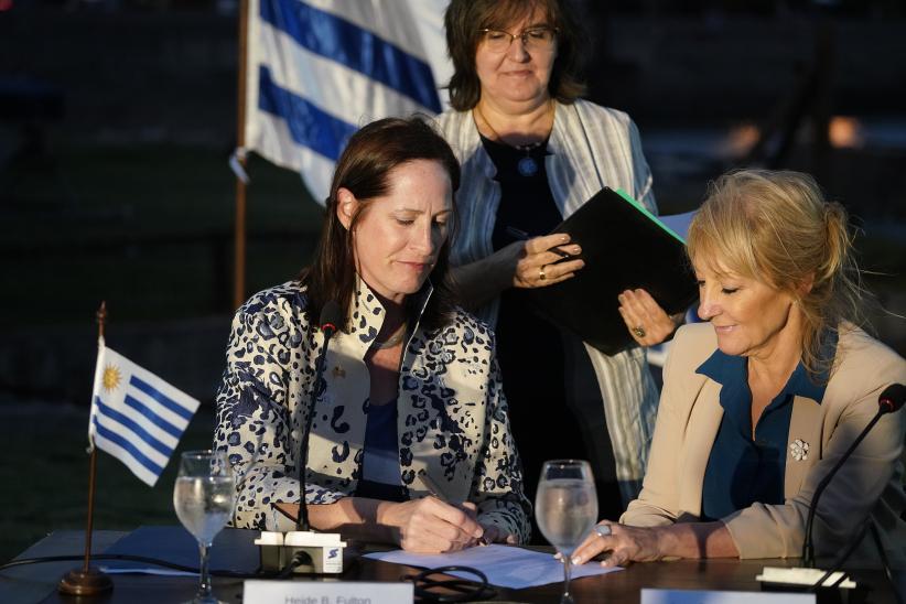 Firma de memorándum de acuerdo con la Embajada de EE.UU, para la recuperación del «Paseo verde de la rambla»