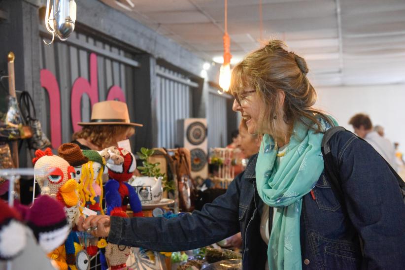 Feria de emprendimientos en la Semana Criolla del Prado