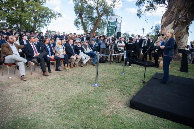 Intendenta Carolina Cosse participa de la inauguración de Expo Melilla