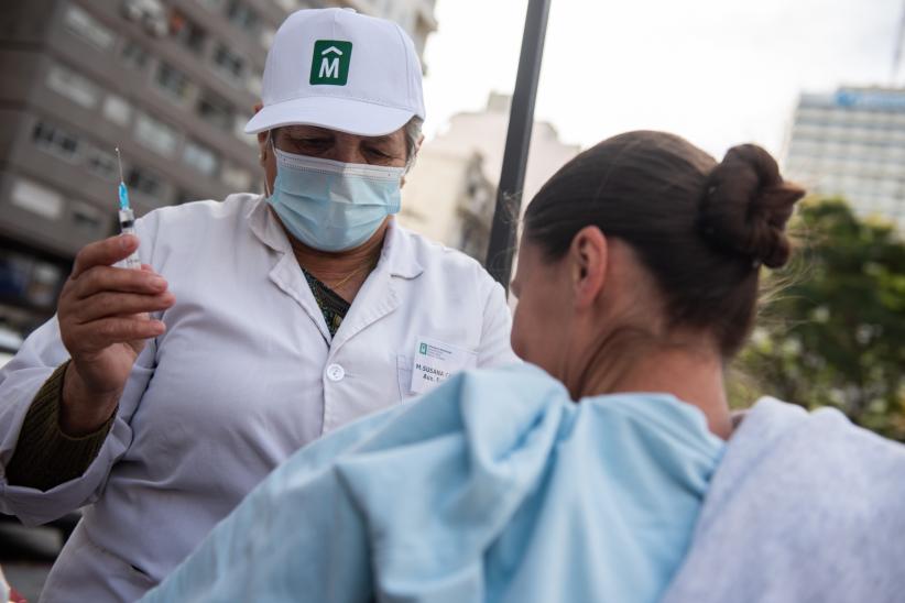 Lanzamiento de campaña de vacunación antigripal