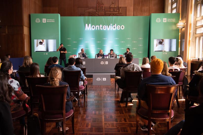 Bienvenida a estudiantes de medicina que iniciarán sus prácticas en las policlínicas de la Intendencia, 03 de Mayo de 2023