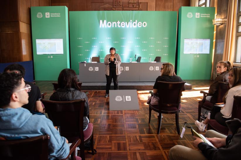 Bienvenida a estudiantes de medicina que iniciarán sus prácticas en las policlínicas de la Intendencia, 03 de Mayo de 2023