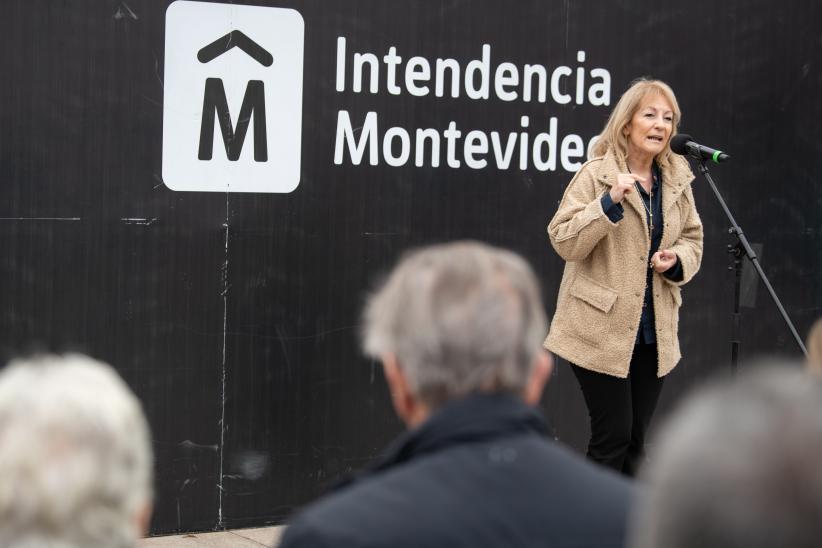 Inauguración de escultura en homenaje a Pepe D'Elía en el marco de la conmemoración de su natalicio