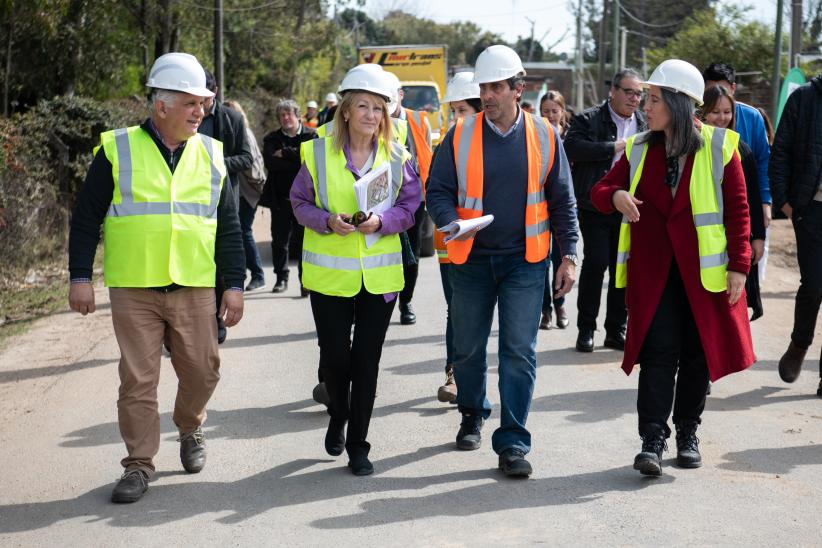 Recorrida por obra Sarandí en el marco del programa de Saneamiento Urbano